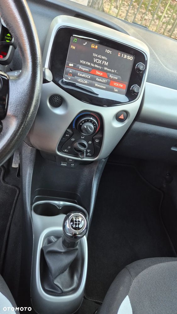 Toyota Aygo x-play - 30