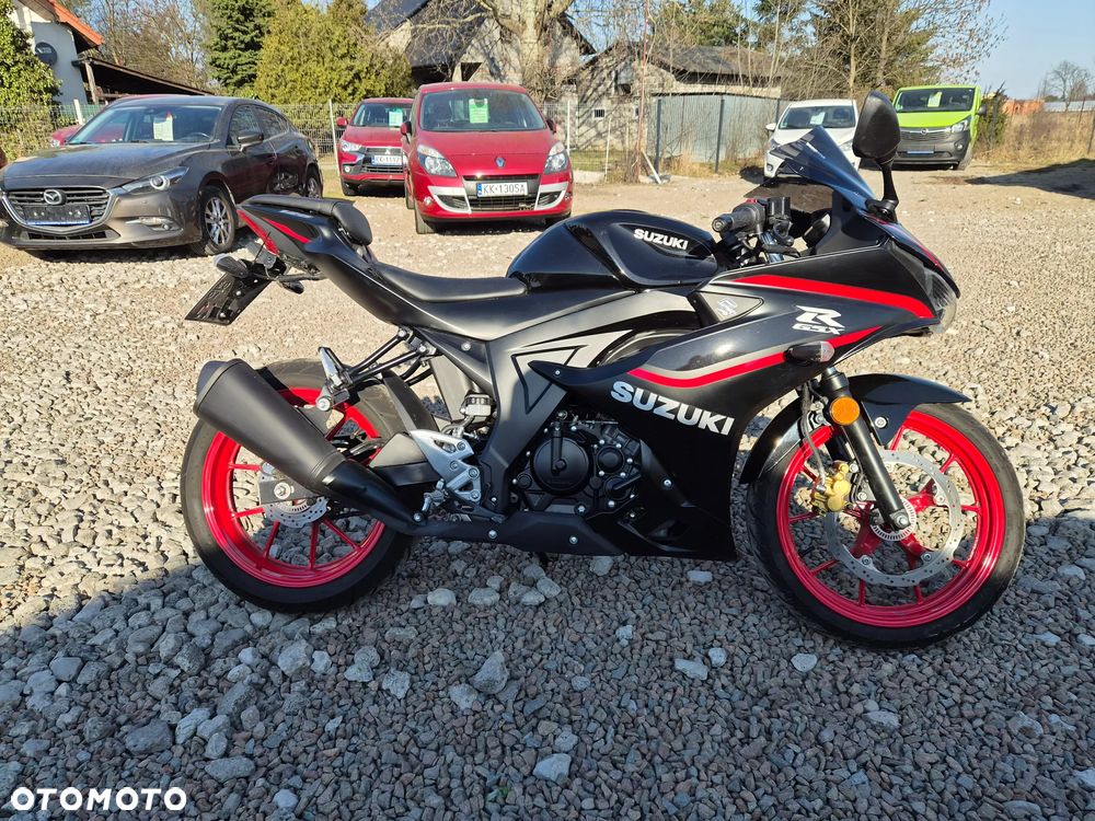 Suzuki GSX-R - 1