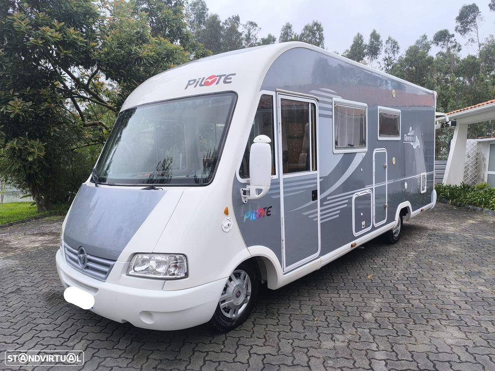 Pilote Reference Autocaravana 2.8 pilote 6 dormidas 2006 chassi alko Hu - 2