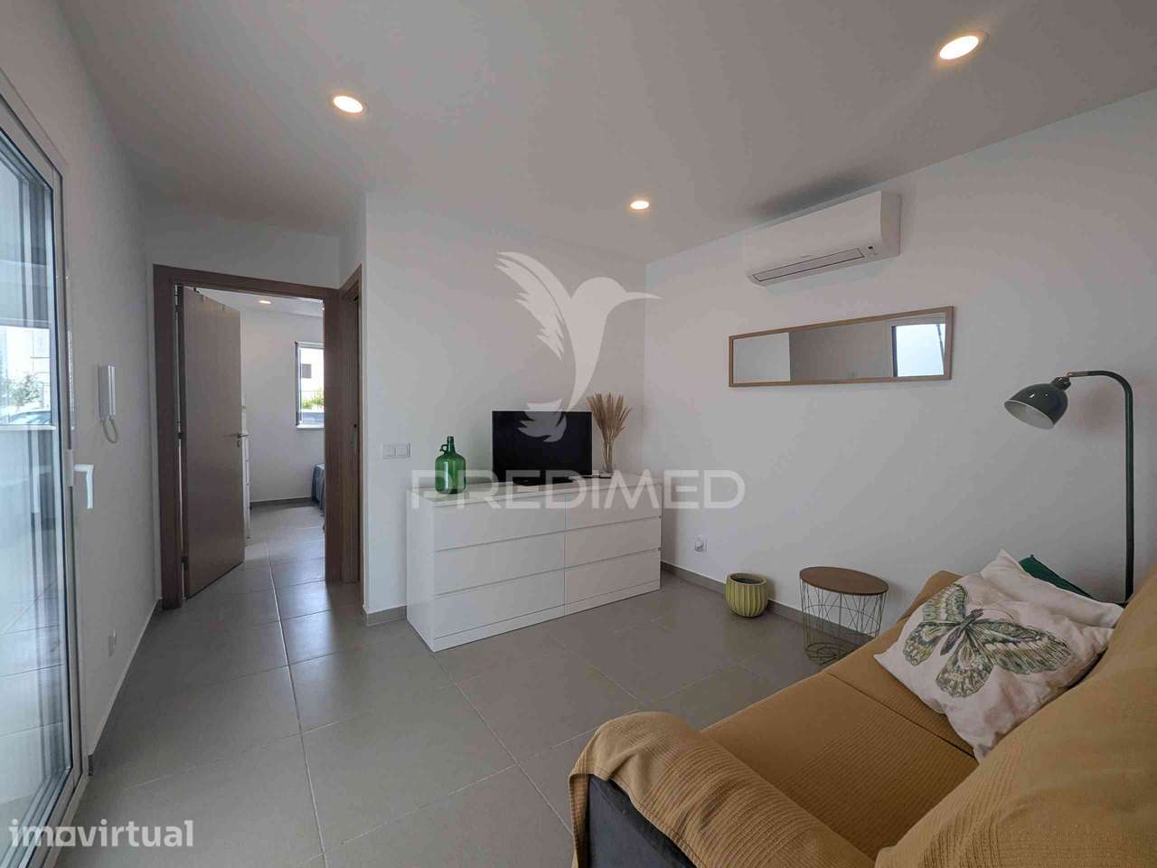 Moradia T2 para arrendamento anual em Santa Luzia - Grande imagem: 5/26