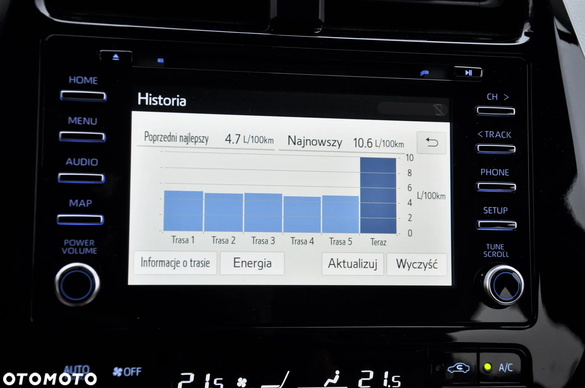Toyota Prius 1.8 Hybrid Comfort - 24