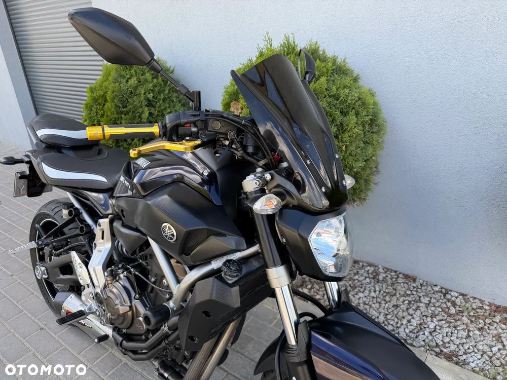 Yamaha MT - 12