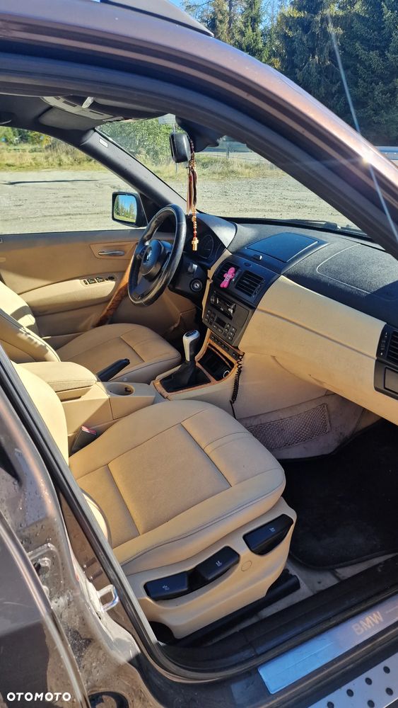 BMW X3 2.0d - 17