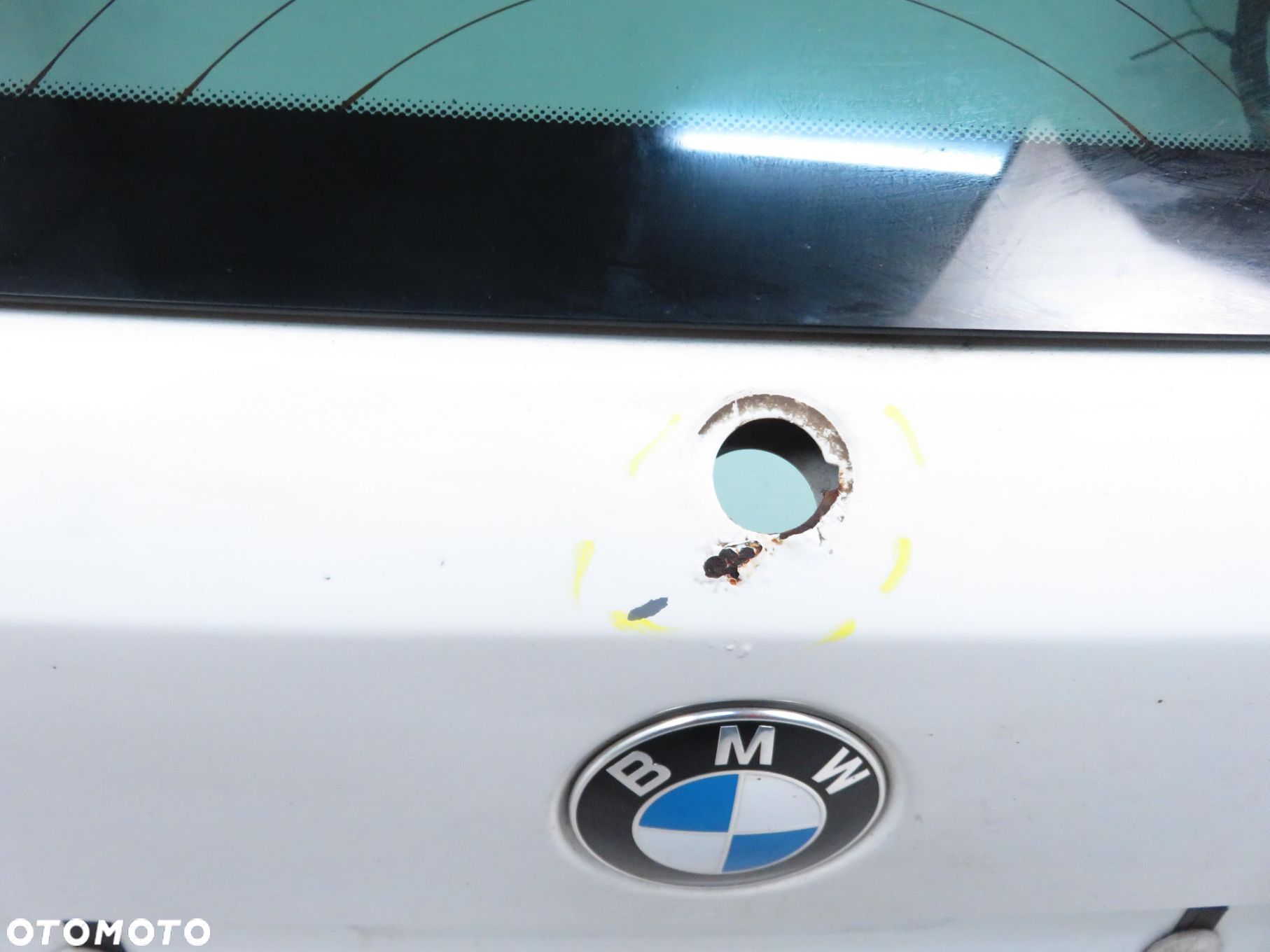 KLAPA BAGAŻNIKA BMW X1 (E84) ALPINWEISS 300/ - 6