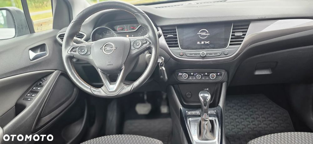 Opel Crossland X 1.2 T Design Line S&S - 28