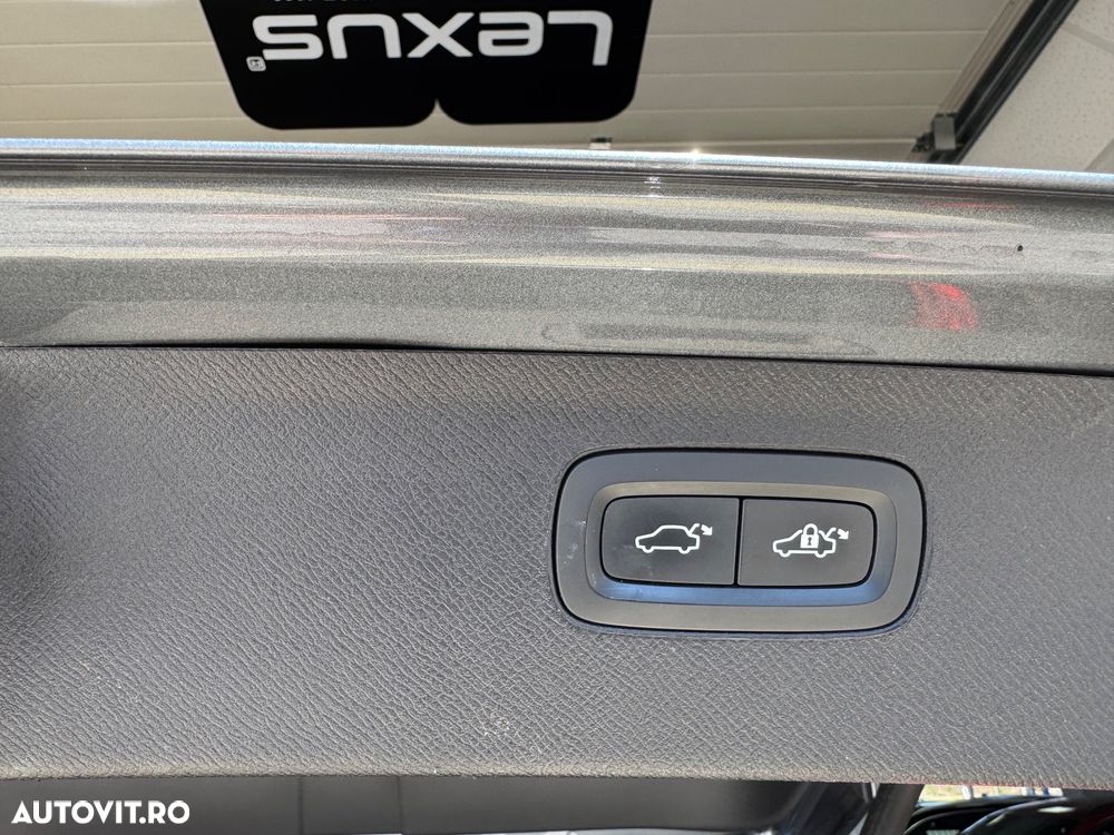 Volvo XC 90 D5 AWD Geartronic Inscription - 35