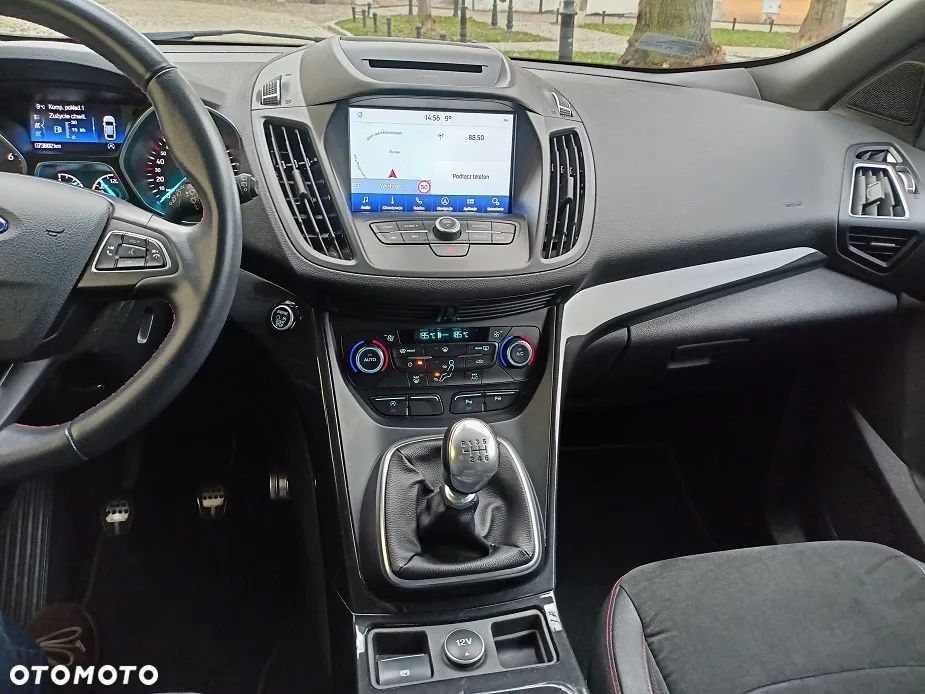 Ford Kuga 1.5 EcoBoost 2x4 ST-Line - 19