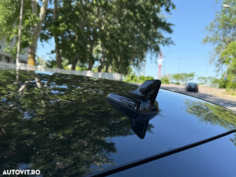 Audi A4 2.0 TDI ultra S tronic sport - 37