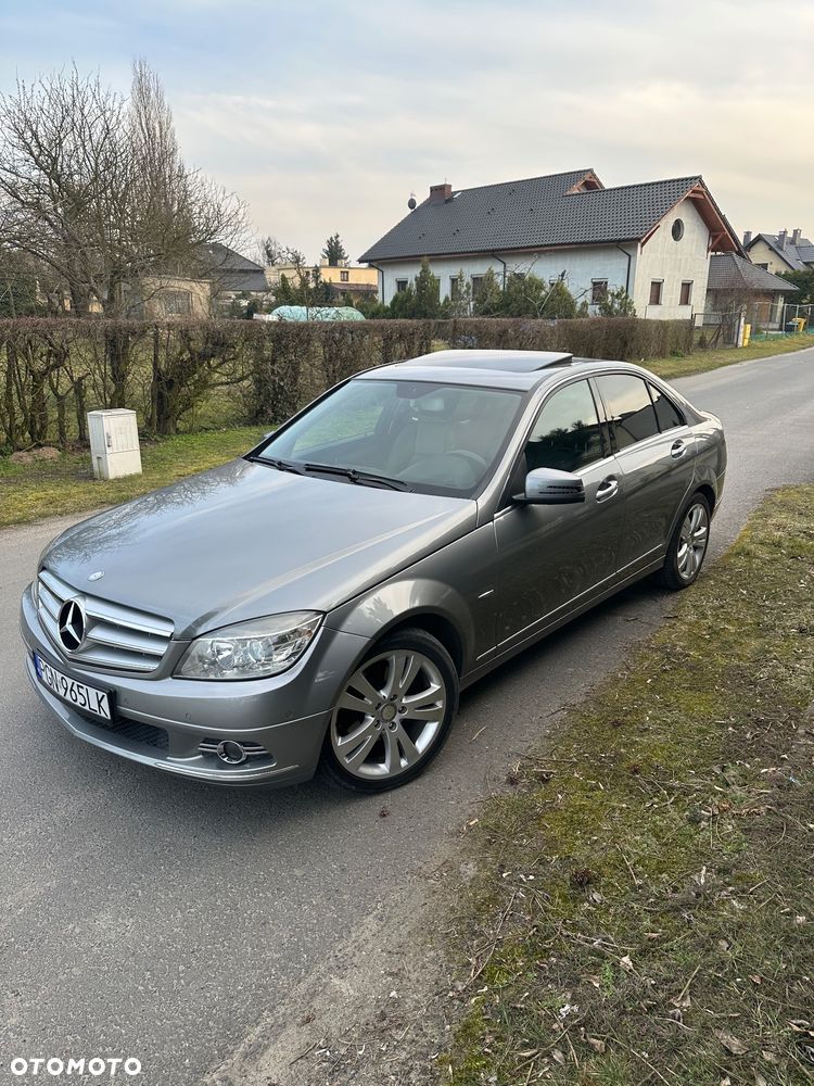 Mercedes-Benz Klasa C 180 CGI Automatik BlueEFFICIENCY Avantgarde - 7