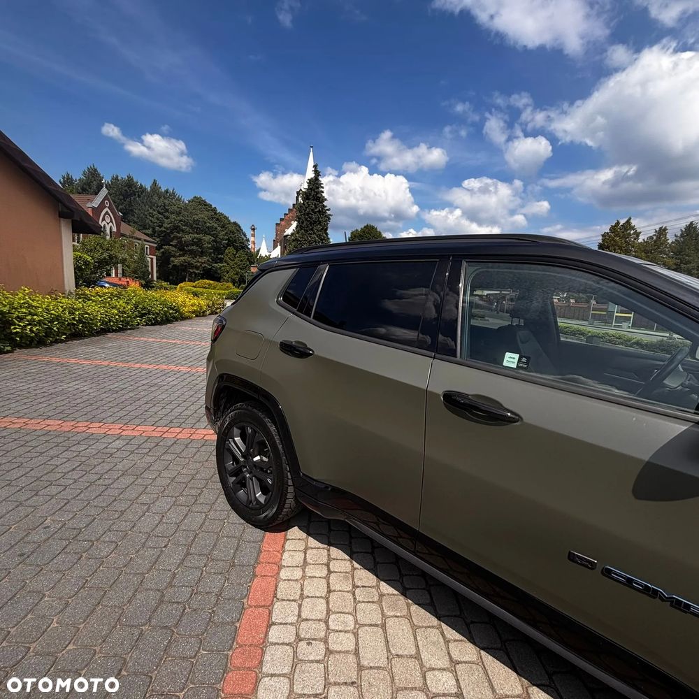 Jeep Compass - 8