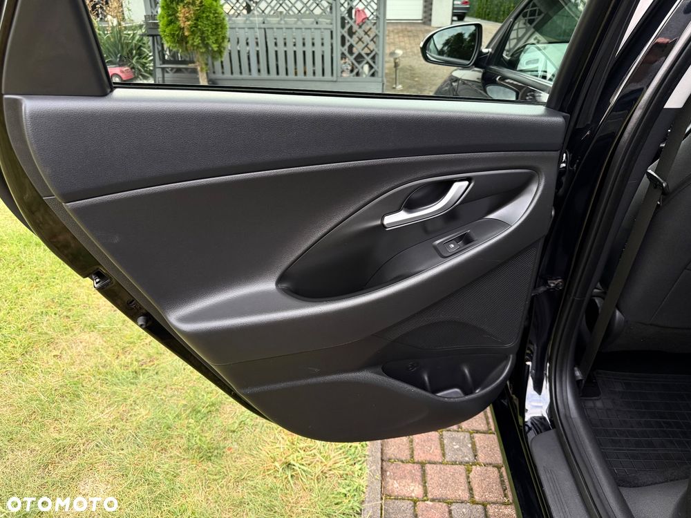 Hyundai i30 1.4 T-GDI Trend - 10