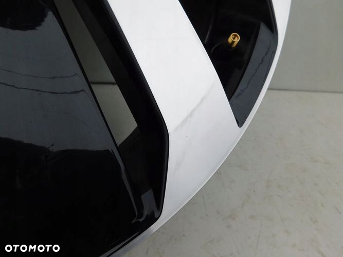PASSAT B8 ARTEON 8Jx19 ET40 5x112 felga aluminiowa - 2