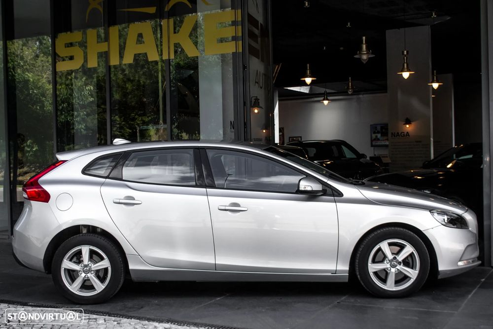 Volvo V40 D2 Kinetic - 5