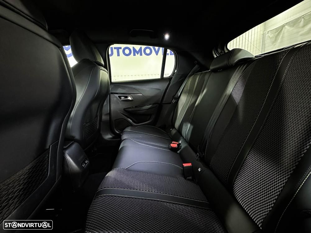 Peugeot e-208 51 kWh GT - 10