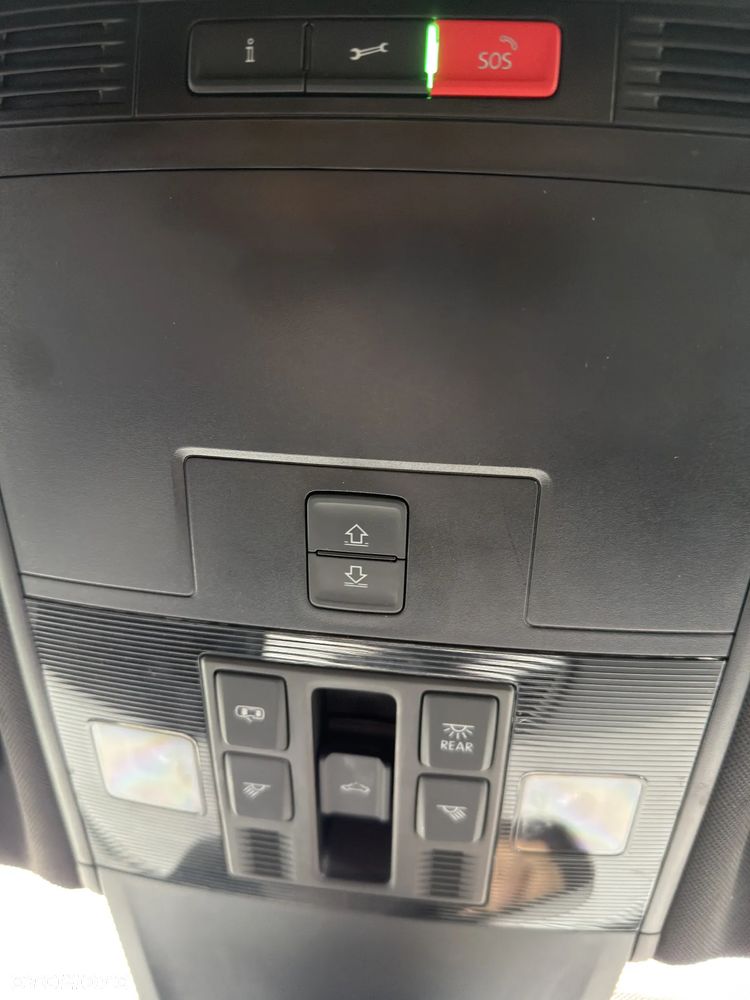 Volkswagen Tiguan - 23