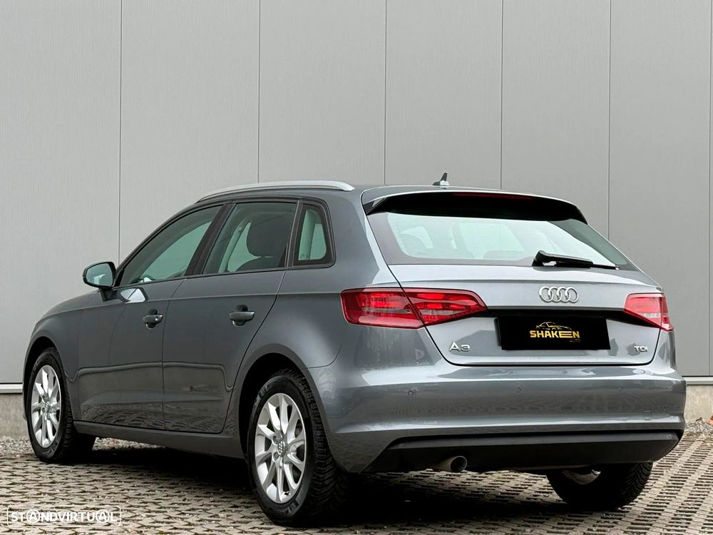 Audi A3 1.6 TDI Attraction - 4