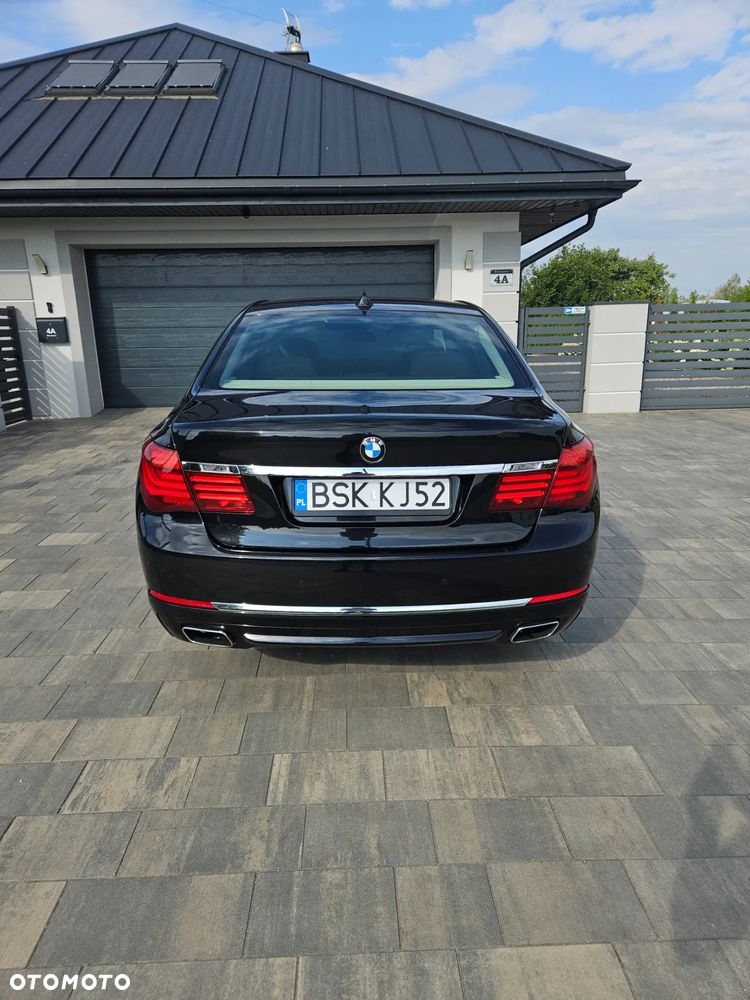 BMW Seria 7 750Ld xDrive - 11