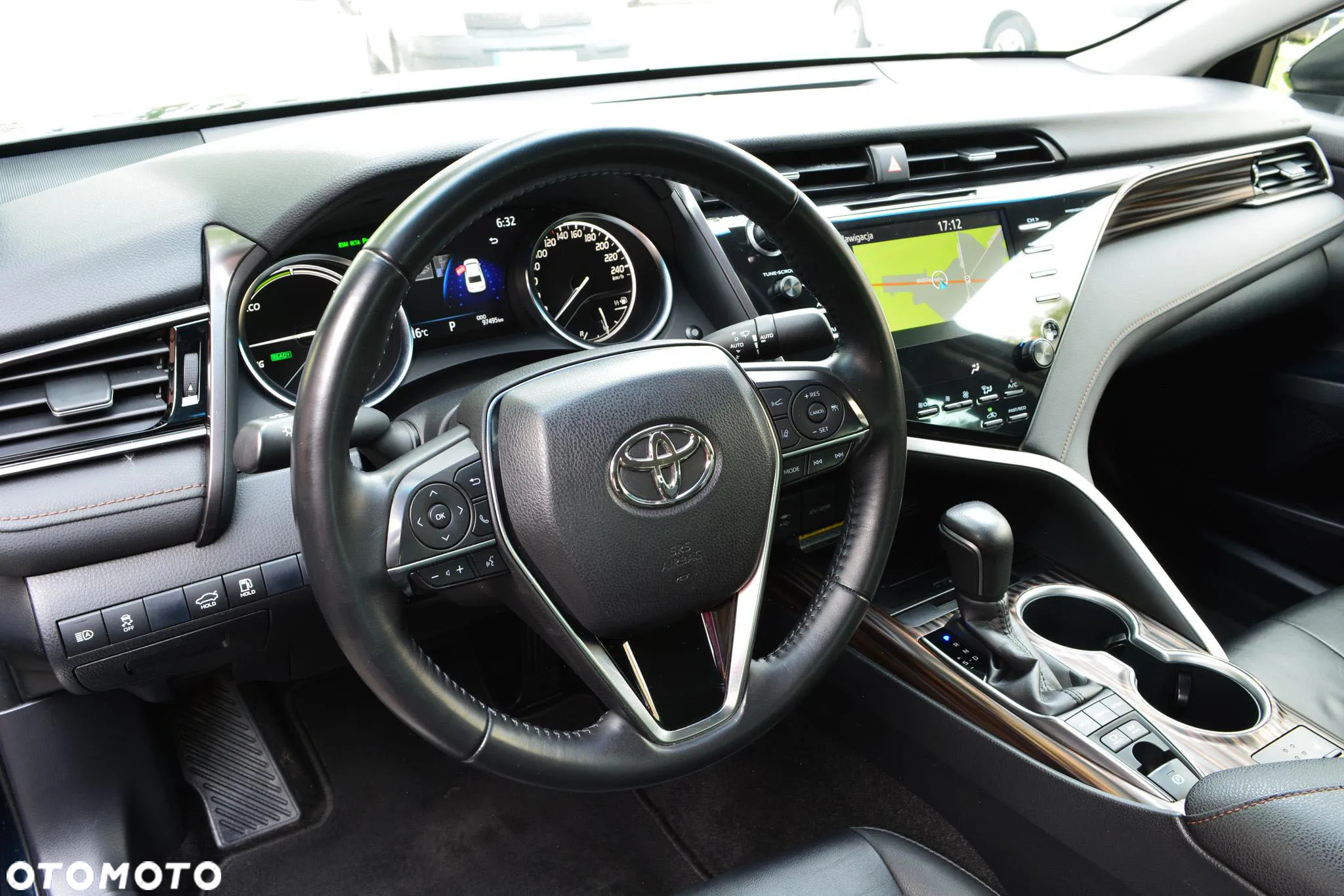 Toyota Camry 2.5 Hybrid Executive CVT - 13