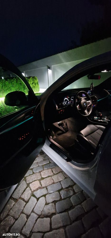 BMW X4 xDrive20d AT MHEV - 37