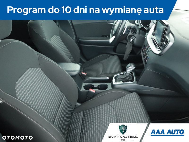 Kia Ceed - 9