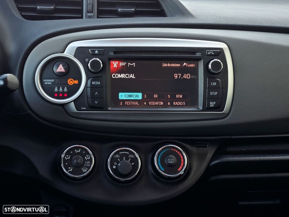 Toyota Yaris 1.33 VVT-i Comfort+P.Style - 27