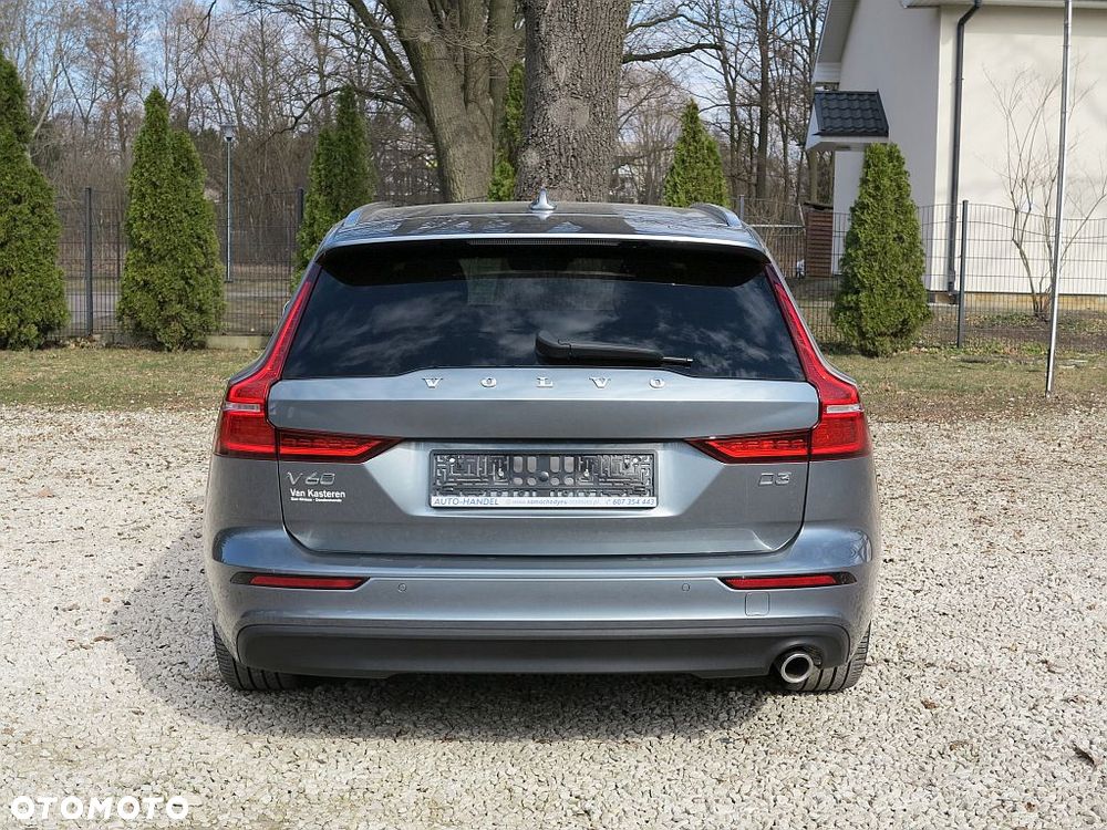 Volvo V60 D3 Momentum - 6