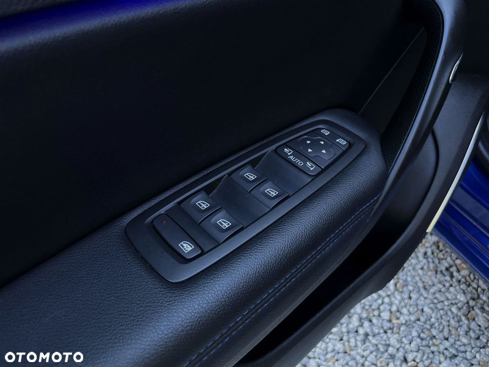 Renault Megane 1.6 TCe GT EDC - 33