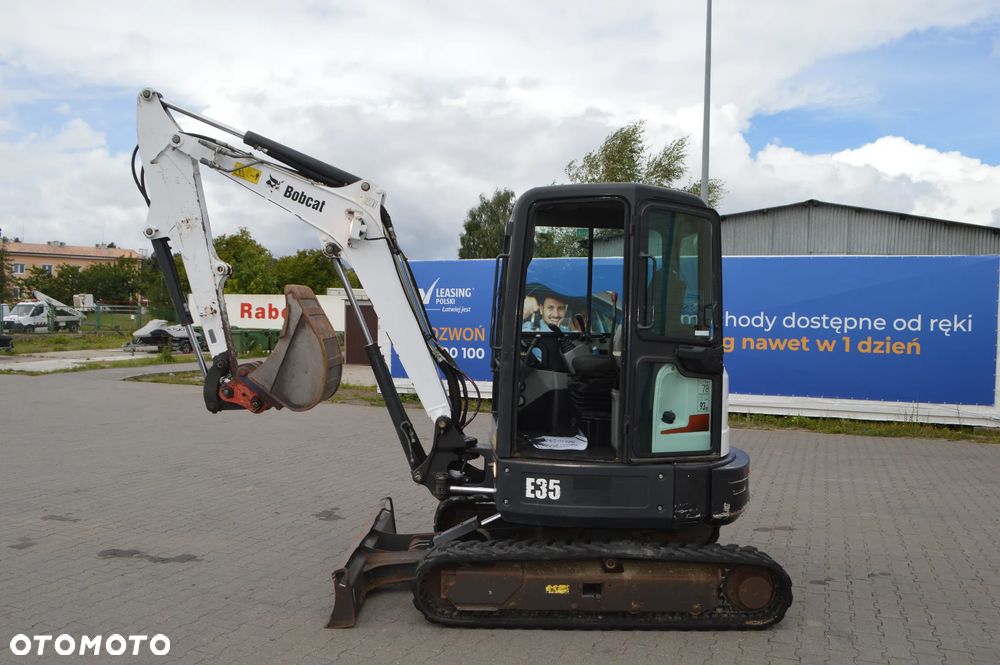 Bobcat E35 - 4