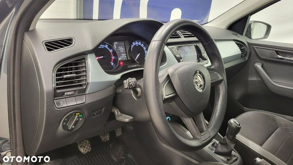 Skoda Fabia - 11
