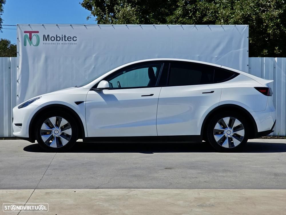 Tesla Model Y Long Range Dual Motor AWD - 7