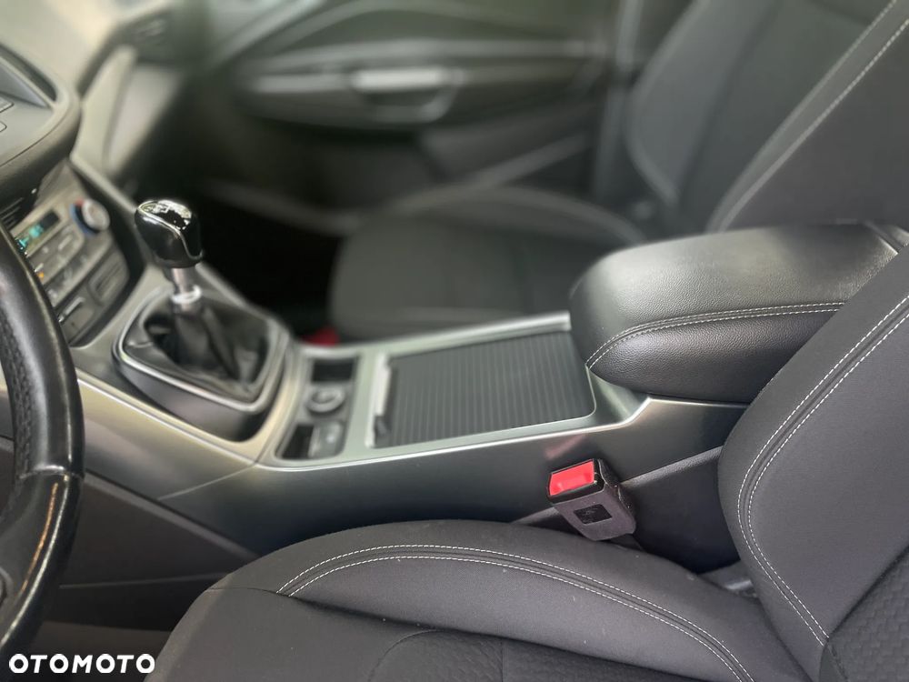 Ford Kuga 1.5 EcoBoost FWD Edition ASS MMT6 - 13