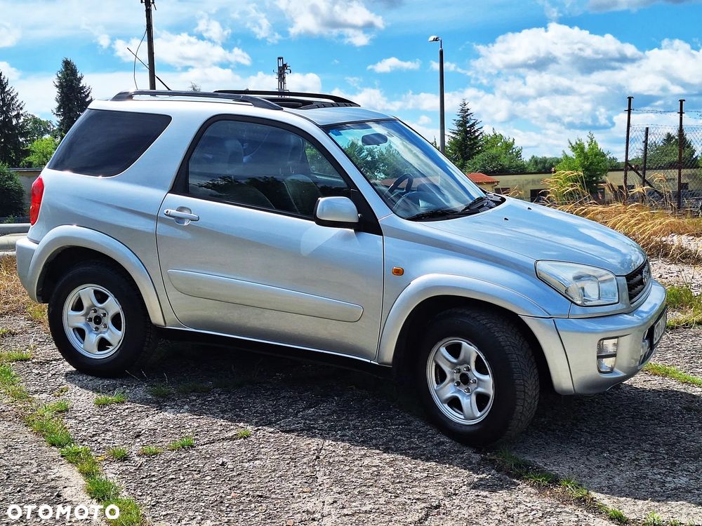 Toyota RAV4 D-4D 4x4 - 20