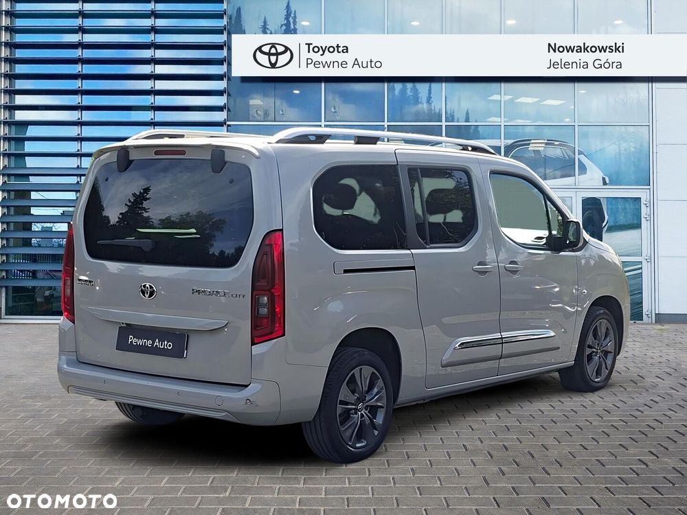 Toyota Proace City Verso Long 1.5 D-4D Family - 2