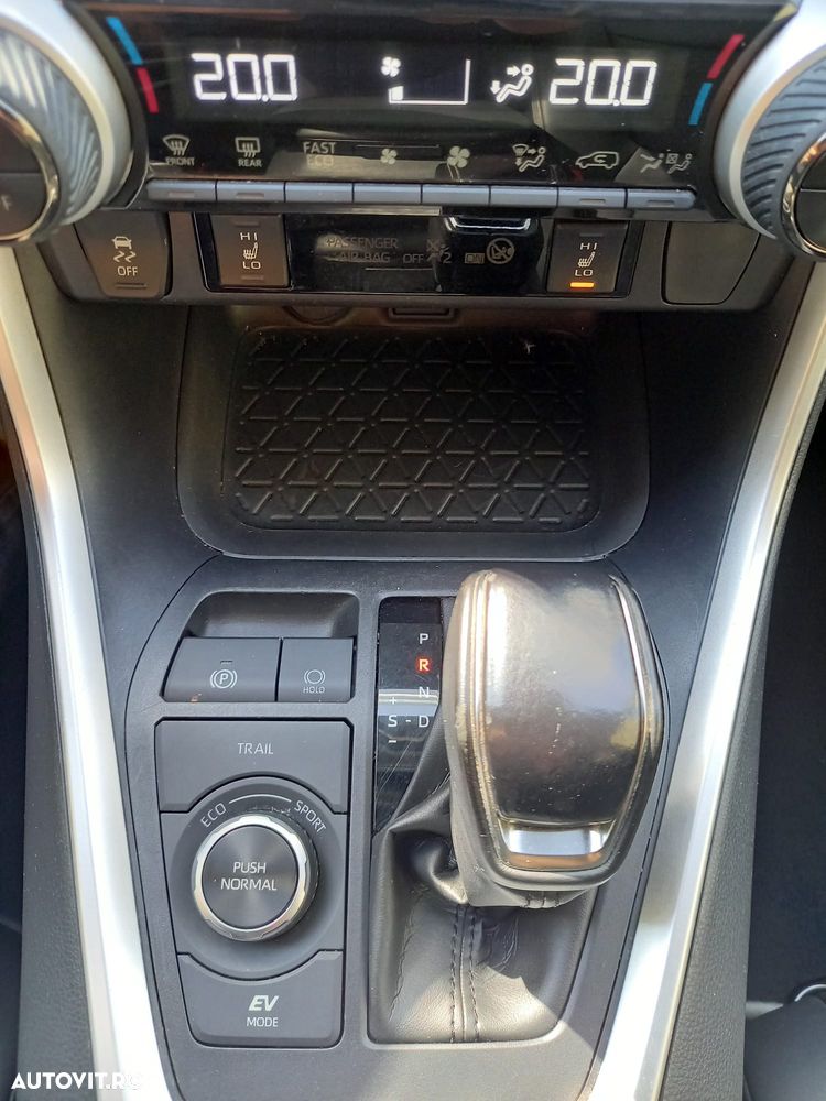 Toyota RAV4 2.5 VVT-iE 4x4 Luxury - 29