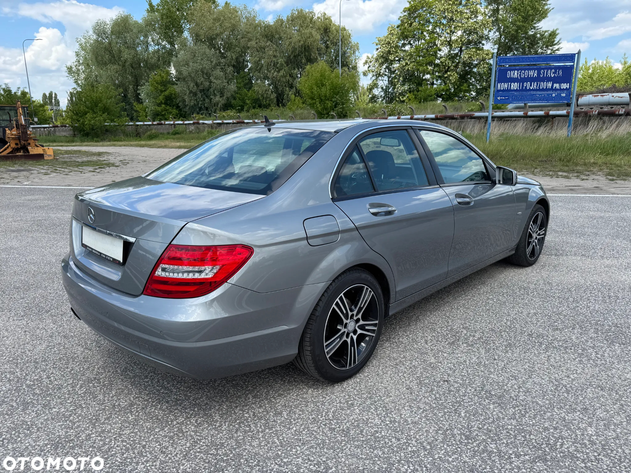 Mercedes-Benz Klasa C 180 BlueEFFICIENCY Elegance - 8