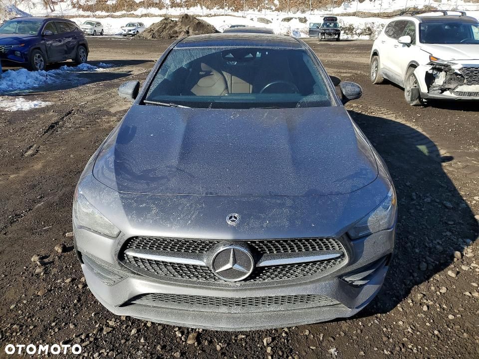 Mercedes-Benz CLA - 4