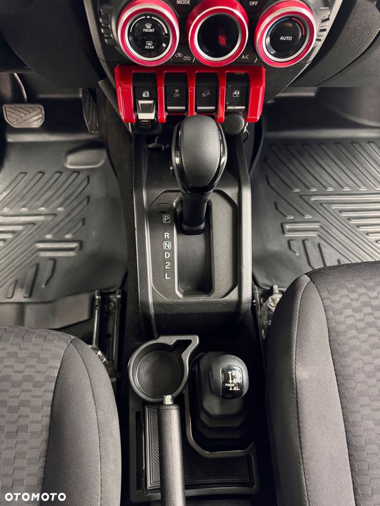 Suzuki Jimny - 32