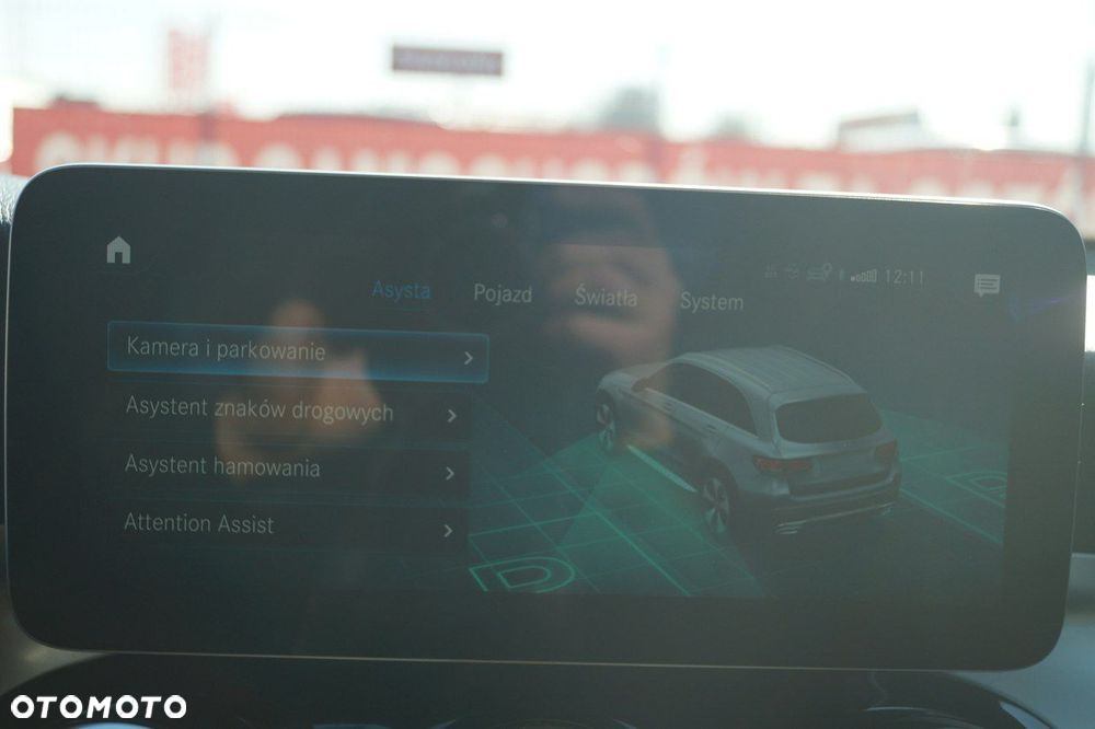 Mercedes-Benz GLC - 30