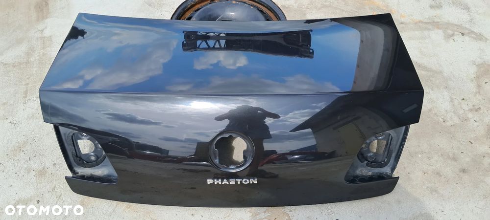 Klapa Bagażnika LC9Z VW Phaeton - 1