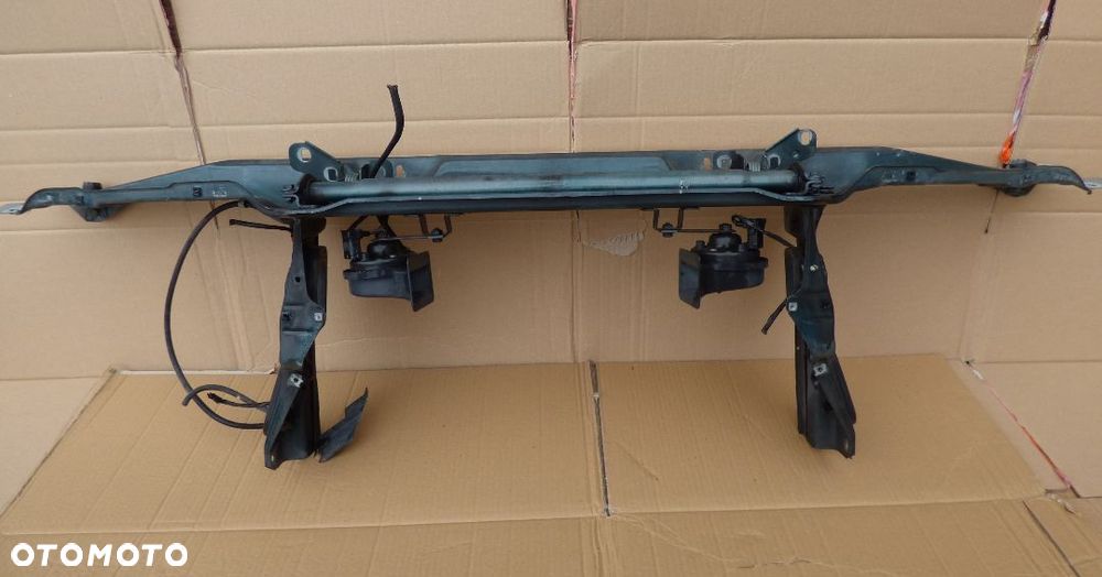 BMW E32 750I V12 PAS PRZÓD WZMOCNIENIE