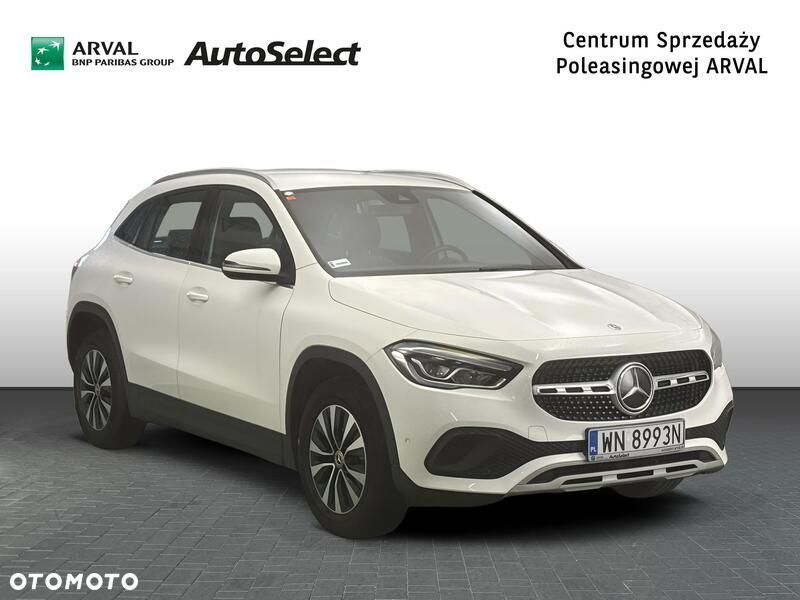 Mercedes-Benz GLA 200 - 8