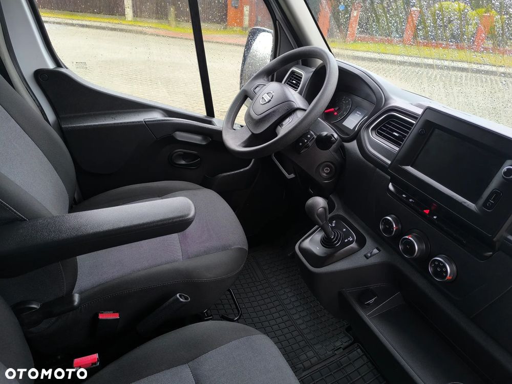 Nissan INTERSTAR - 18