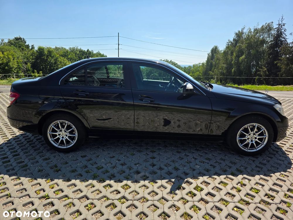 Mercedes-Benz Klasa C 200 CDI Elegance - 13
