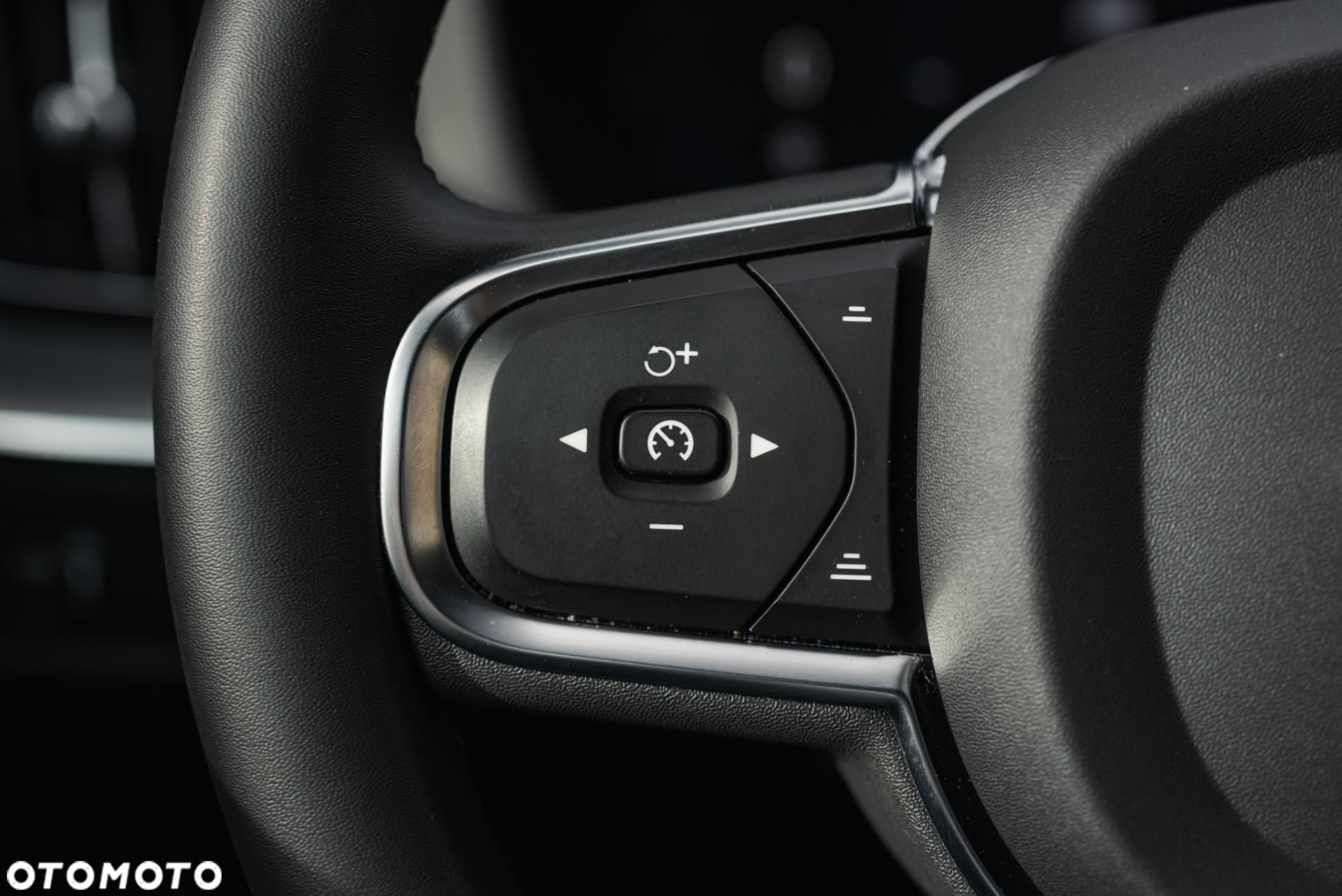 Volvo XC 60 - 24