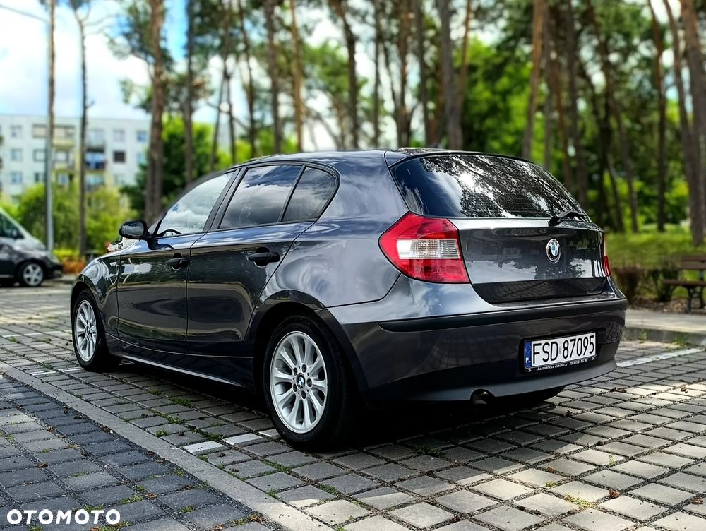 BMW Seria 1 118d DPF - 4