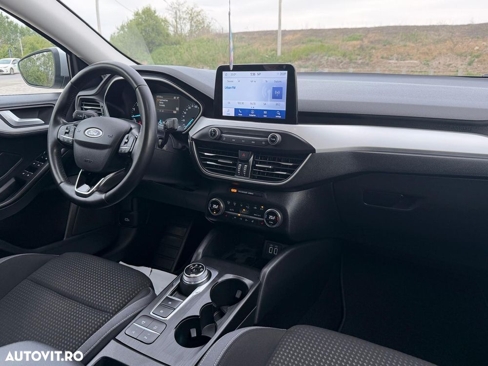 Ford Focus 1.0 EcoBoost Titanium - 4