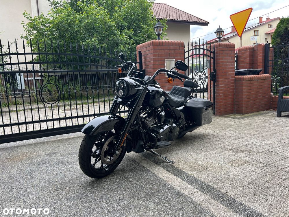 Harley-Davidson Touring Road King - 1