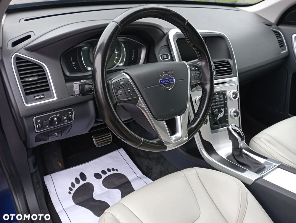 Volvo XC 60 D3 Geartronic Ocean Race - 22