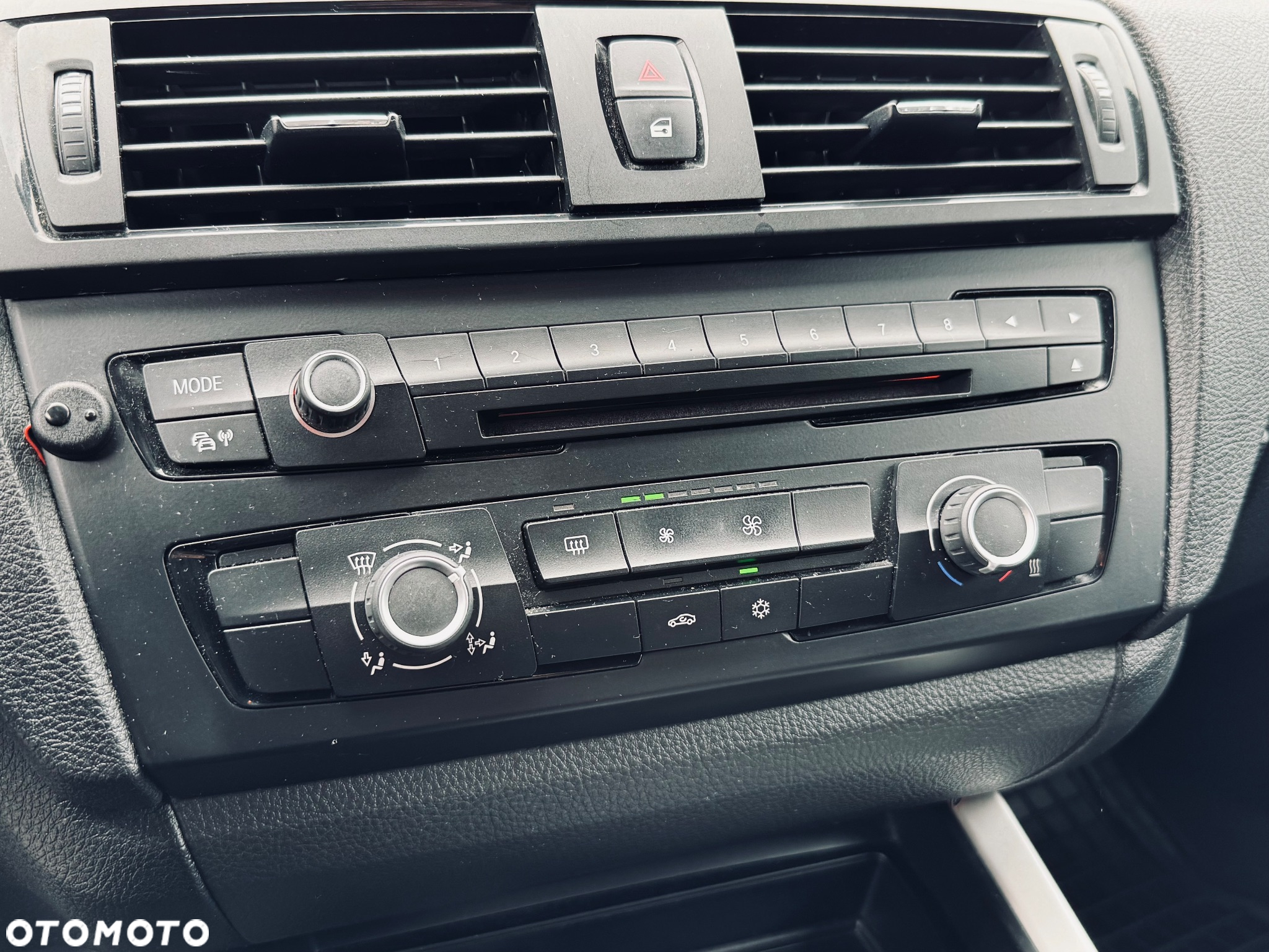 BMW Seria 1 118i Sport Line - 28