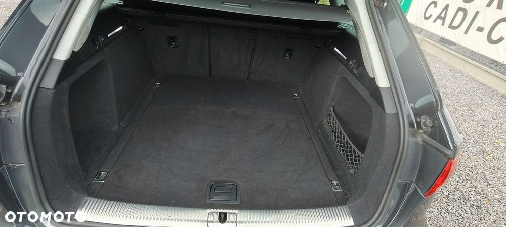 Audi A4 Avant 2.0 TDI Design - 18